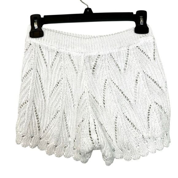 Charlotte Russe Pointelle Knit Elastic Waist Pull On Casual Shorts White Size XS - Picture 2 of 4